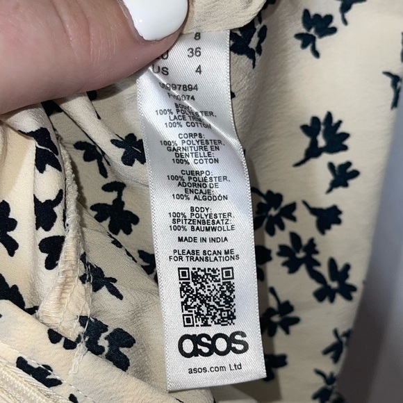 ASOS White Black Floral Tie Front Cutout Pom Pom Hem Jumpsuit Size 4 - Picture 8 of 8